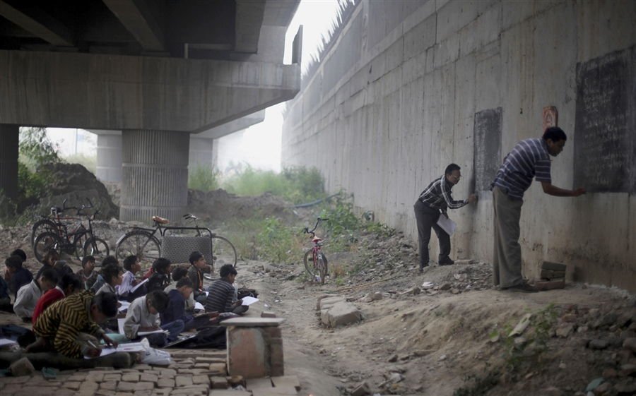 Make a Difference: A Free School Under The Metro Bridge
